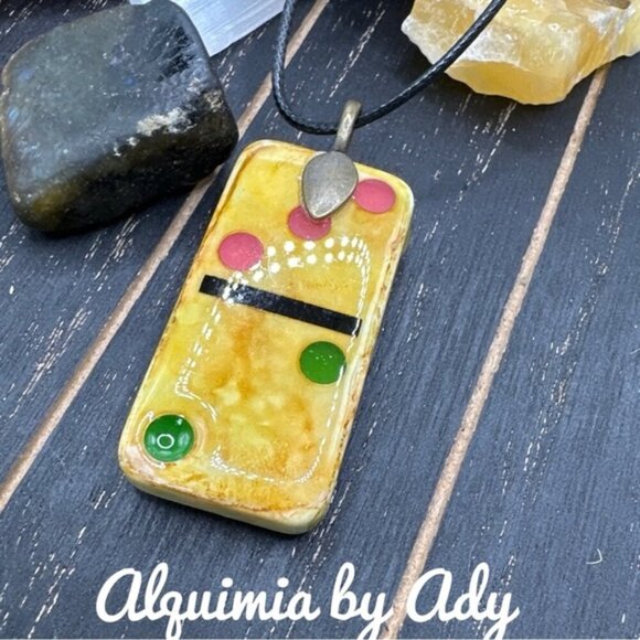 Vintage 70's Domino chip big pendant black choker necklace - Picture 1 of 2